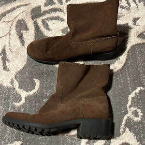 Karen scott brown leather boots. Great condition